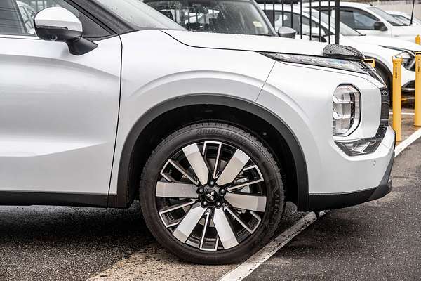 2025 Mitsubishi Outlander Aspire ZM