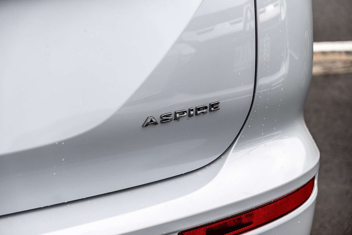 2025 Mitsubishi Outlander Aspire ZM