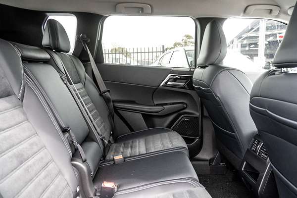 2025 Mitsubishi Outlander Aspire ZM