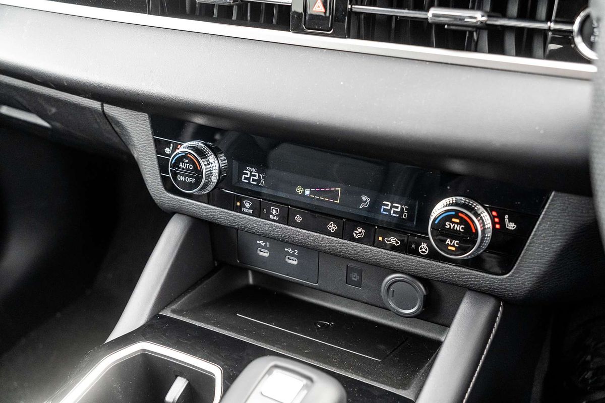 2025 Mitsubishi Outlander Aspire ZM