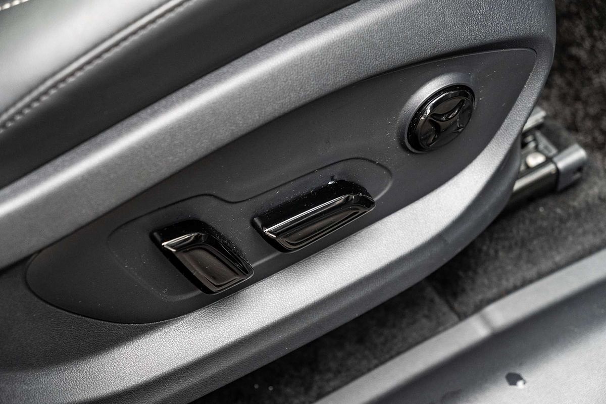 2025 MG QS Essence IS31