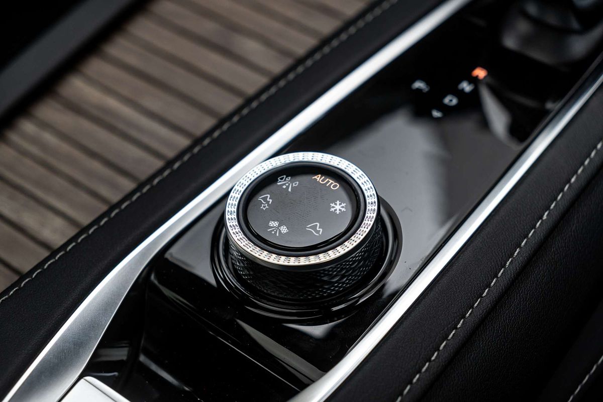 2025 MG QS Essence IS31