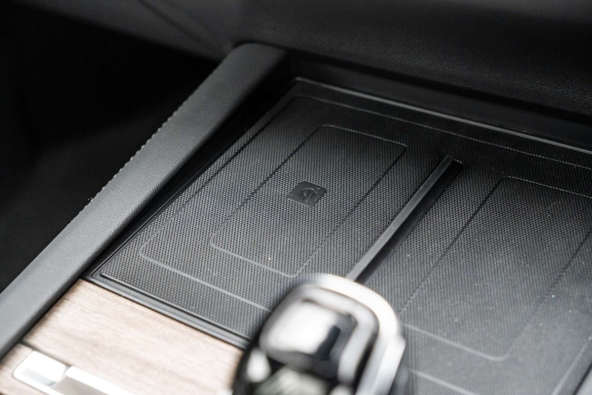 2025 MG QS Essence IS31