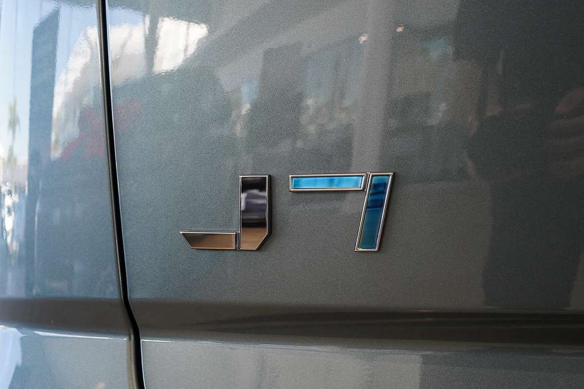 2025 Jaecoo J7 SHS Summit