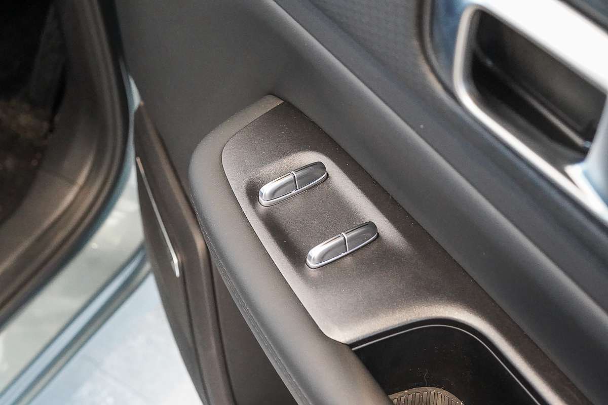 2025 Jaecoo J7 SHS Summit