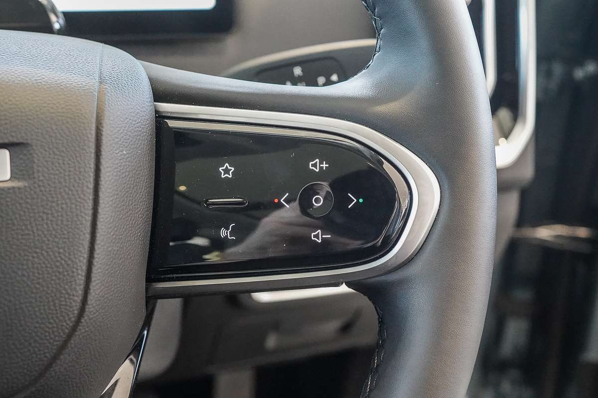 2025 Jaecoo J7 SHS Summit