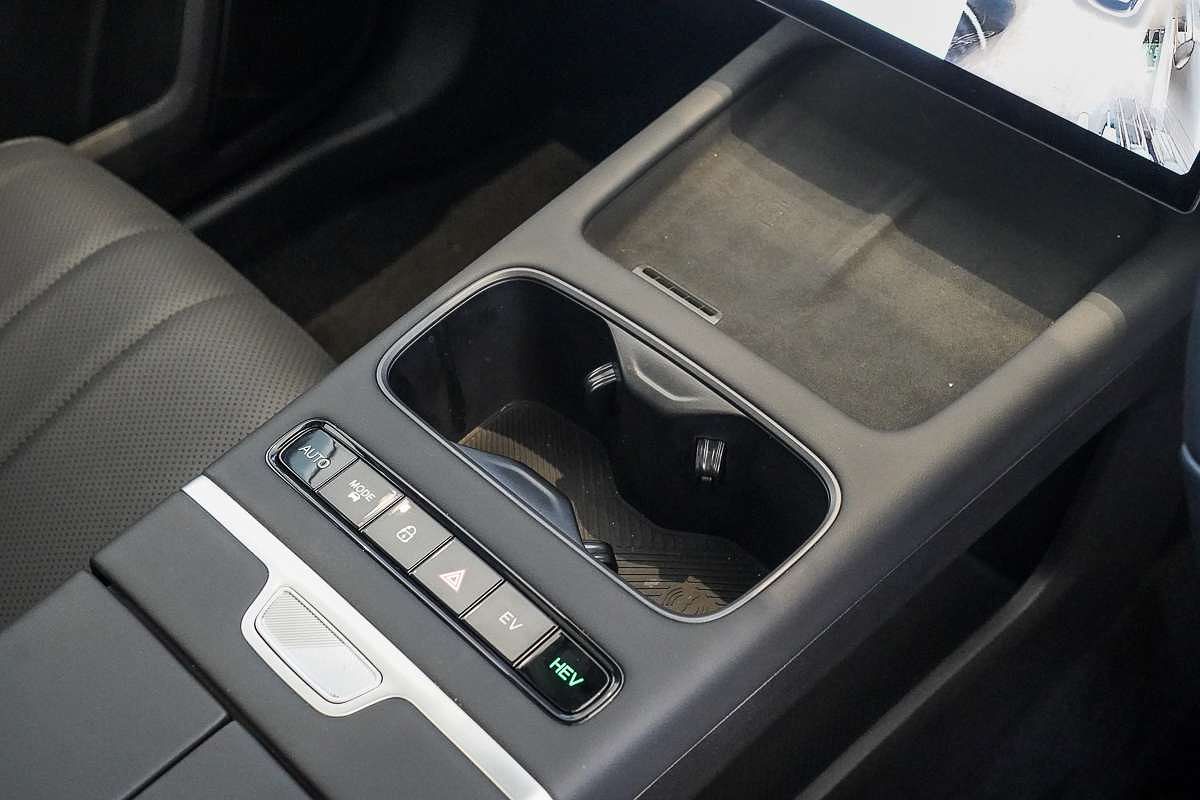 2025 Jaecoo J7 SHS Summit