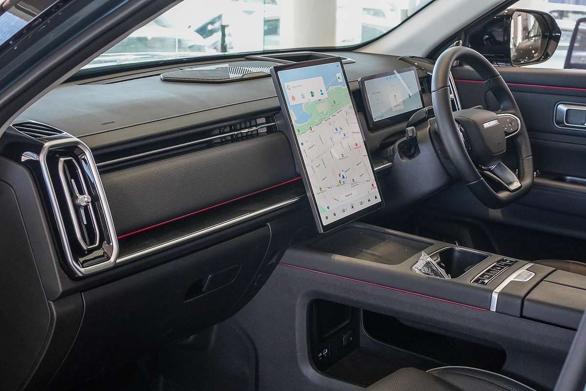 2025 Jaecoo J7 SHS Summit