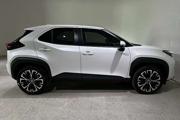 2025 Toyota Yaris Cross Urban MXPJ10R