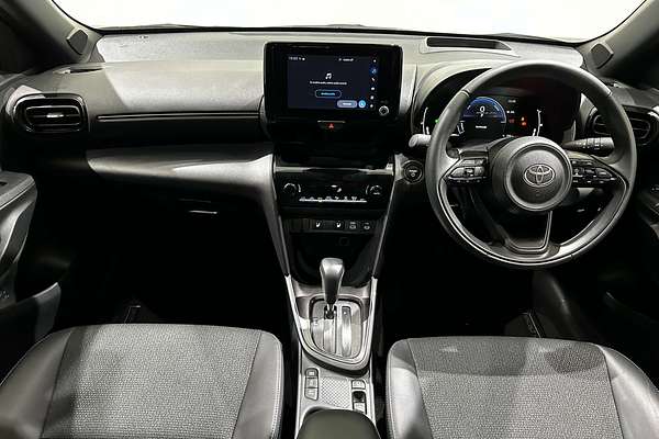 2025 Toyota Yaris Cross Urban MXPJ10R