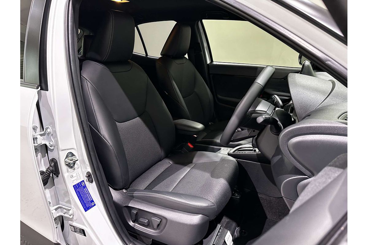 2025 Toyota Yaris Cross Urban MXPJ10R