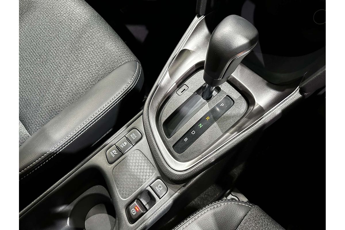 2025 Toyota Yaris Cross Urban MXPJ10R