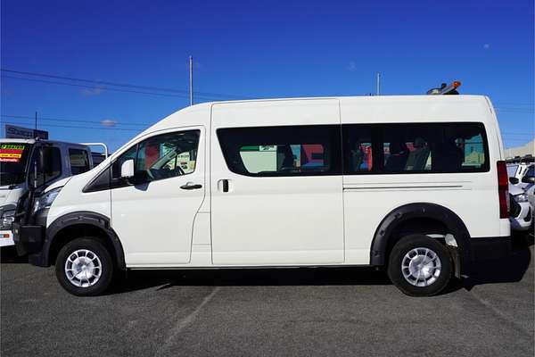 2022 Toyota Hiace Commuter GDH322R ELWB High Roof