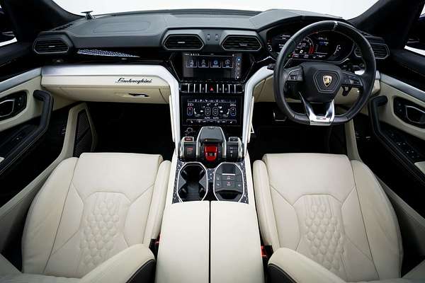 2023 Lamborghini Urus S 636