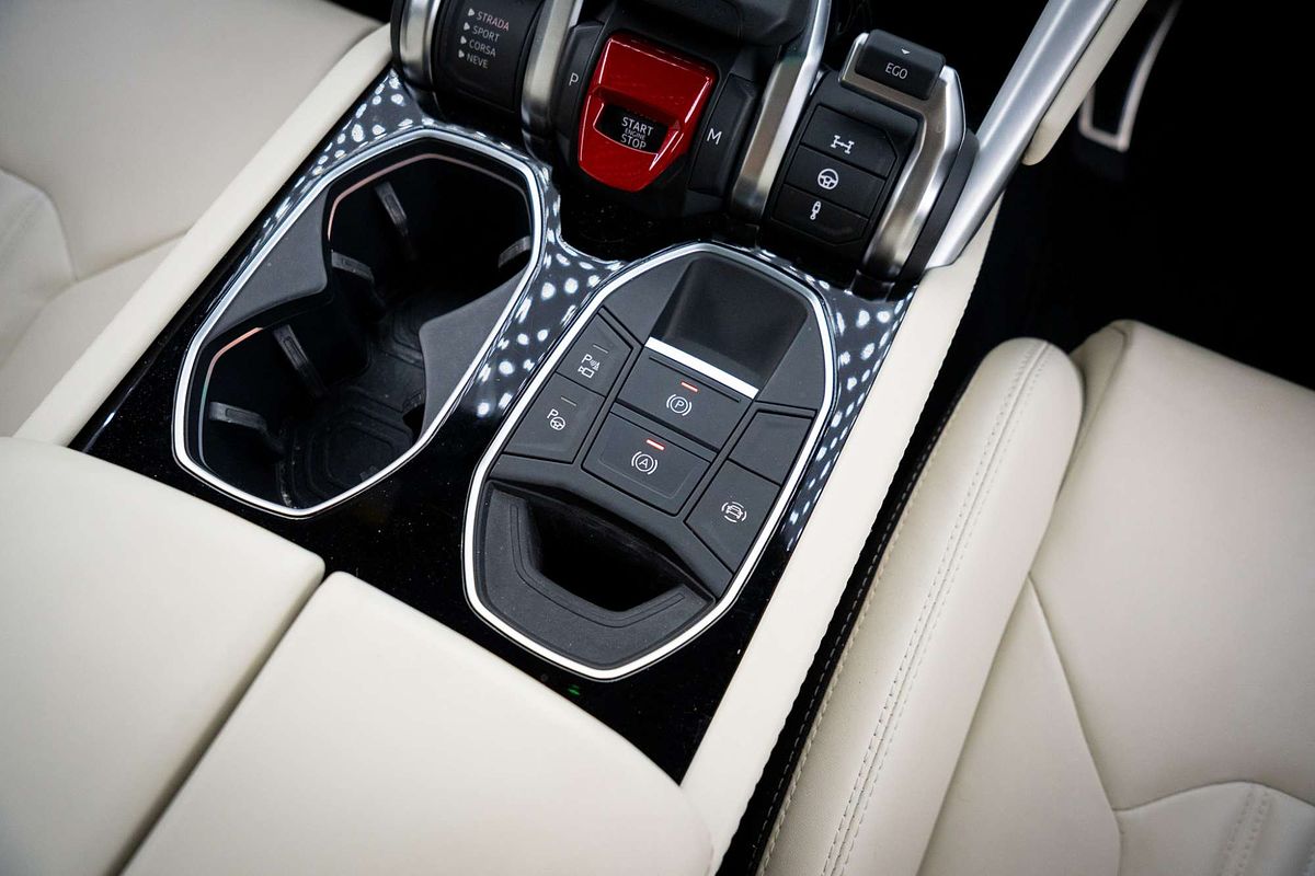 2023 Lamborghini Urus S 636