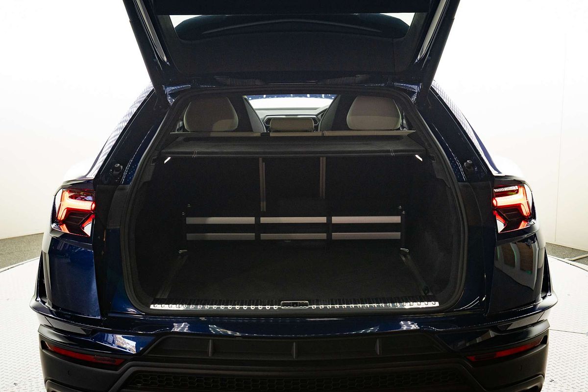2023 Lamborghini Urus S 636