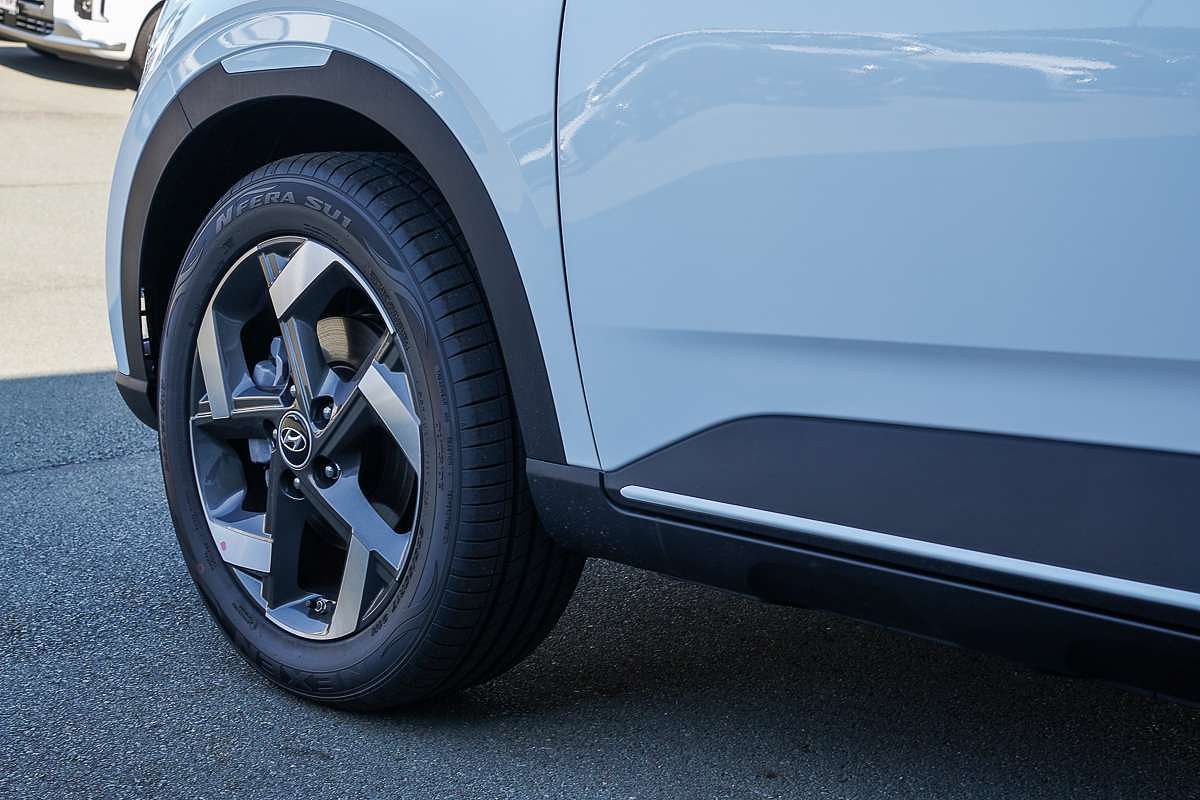 2025 Hyundai Venue Elite QX.V5