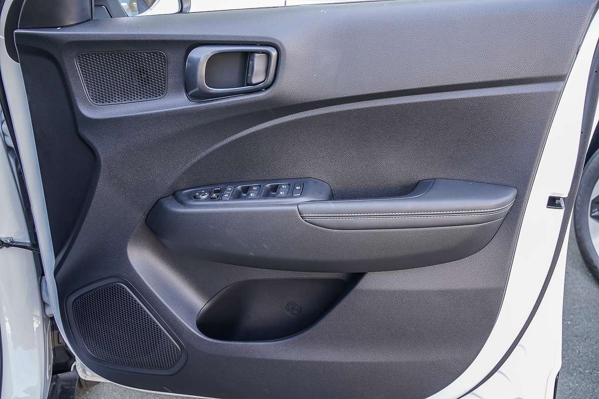 2025 Hyundai Venue Elite QX.V5