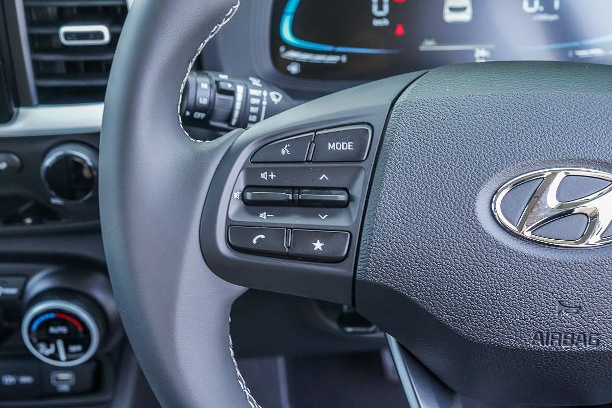 2025 Hyundai Venue Elite QX.V5