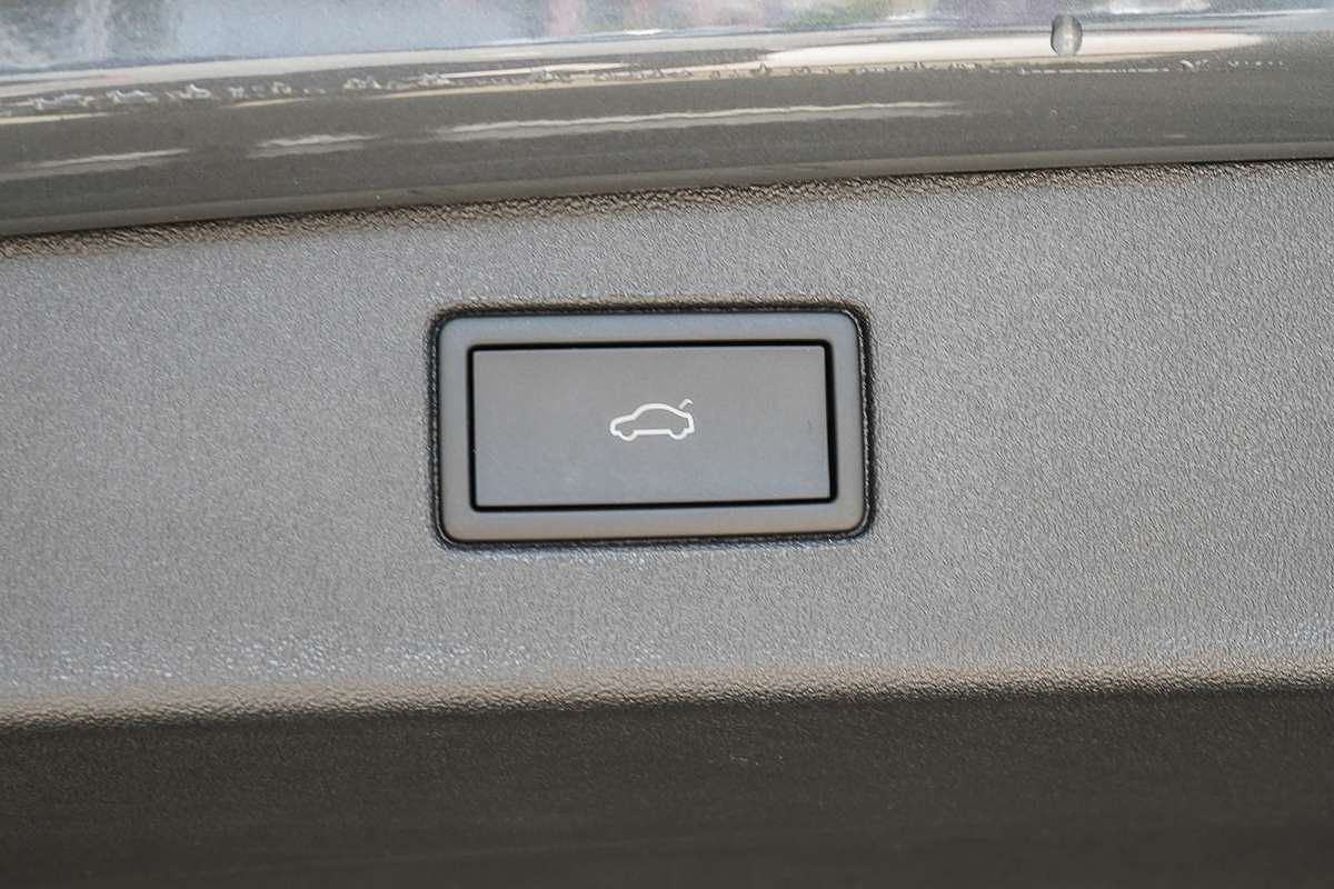 2025 Volkswagen Tiguan 195TSI R-Line CT