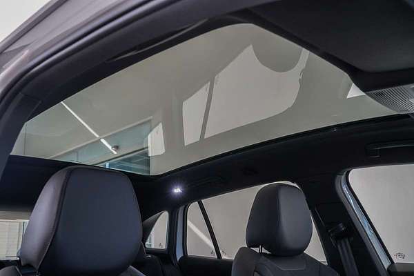 2025 Volkswagen ID.4 Pro E2