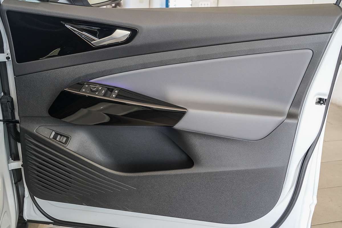 2025 Volkswagen ID.4 Pro E2