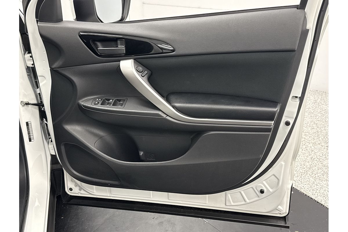 2023 Mitsubishi Eclipse Cross ES YB