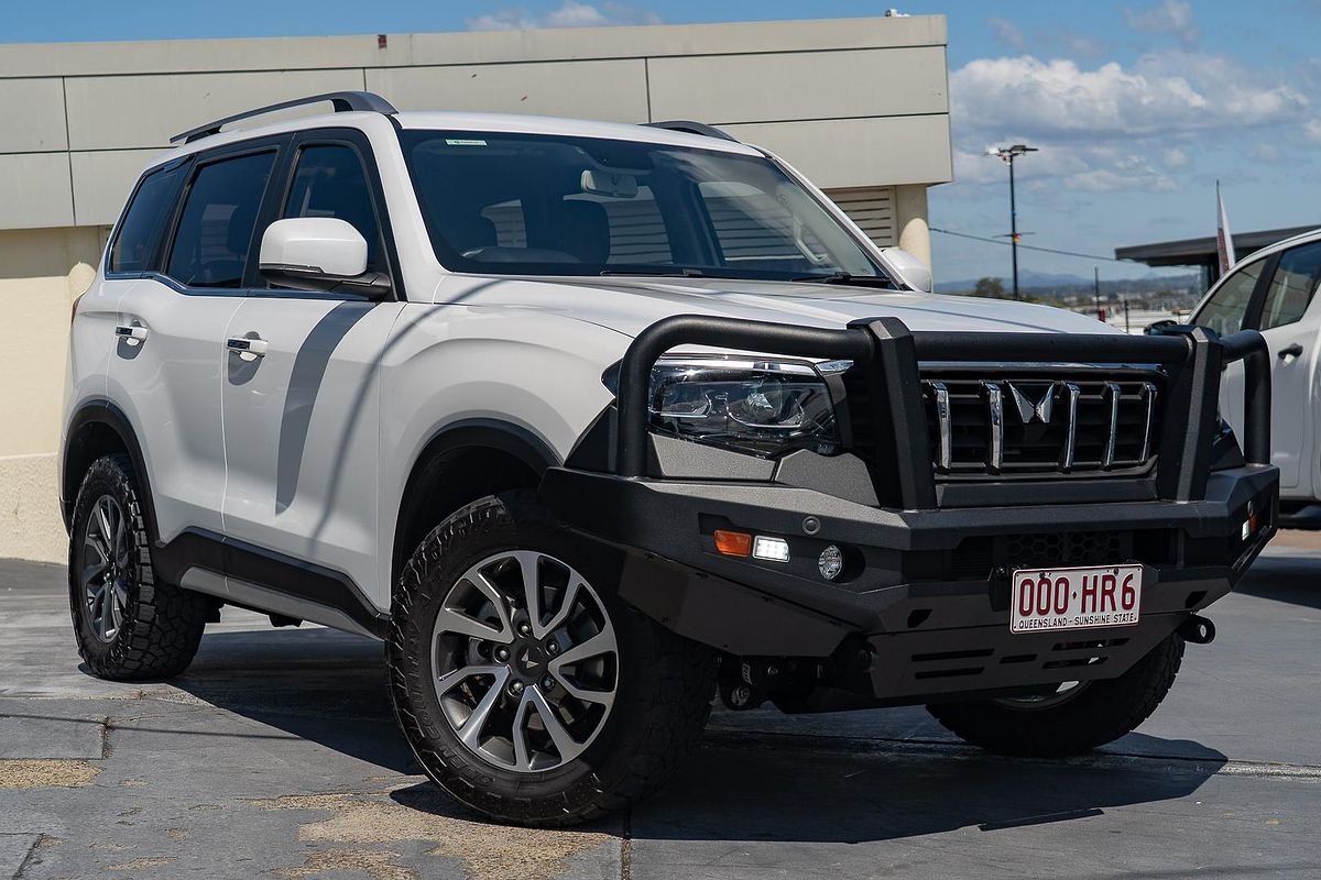 2023 Mahindra Scorpio Z8
