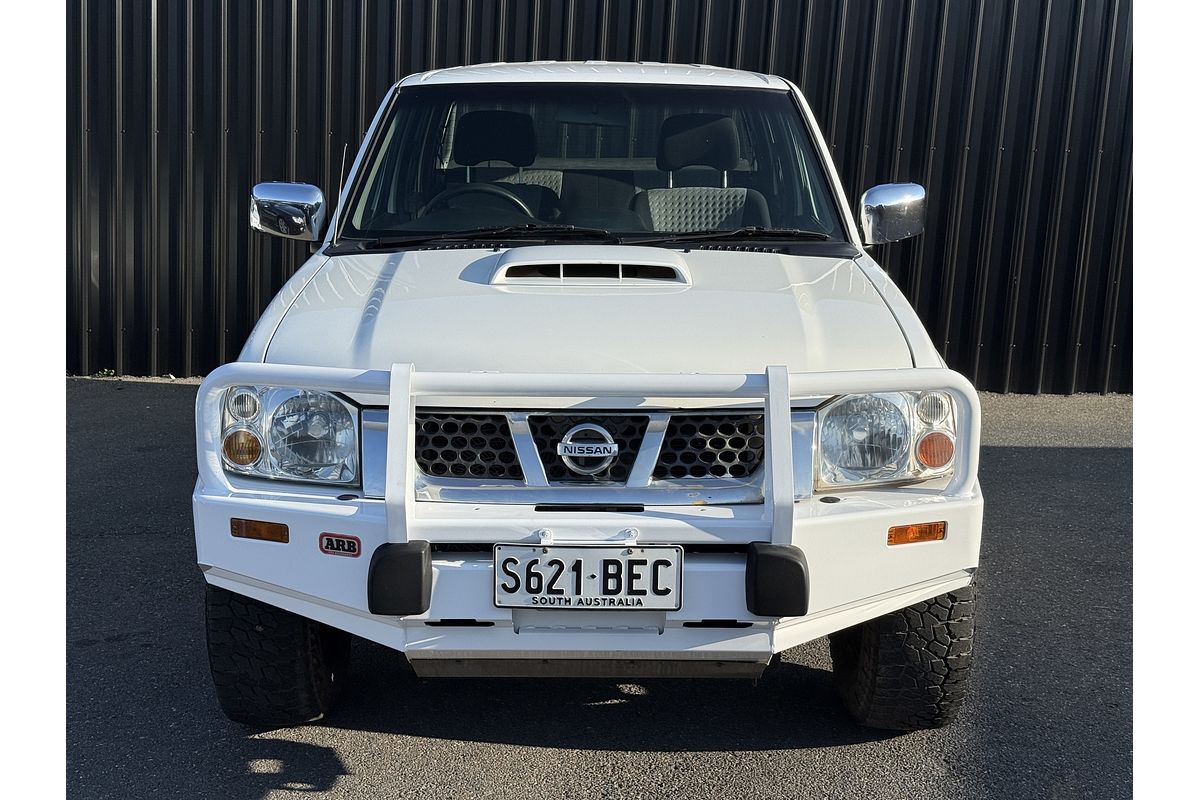 2010 Nissan Navara ST-R D22 4X4