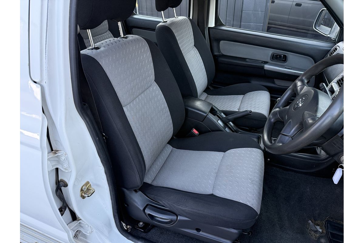 2010 Nissan Navara ST-R D22 4X4