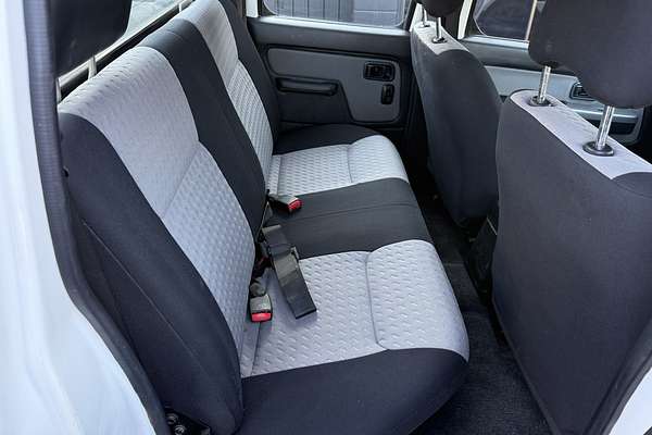 2010 Nissan Navara ST-R D22 4X4