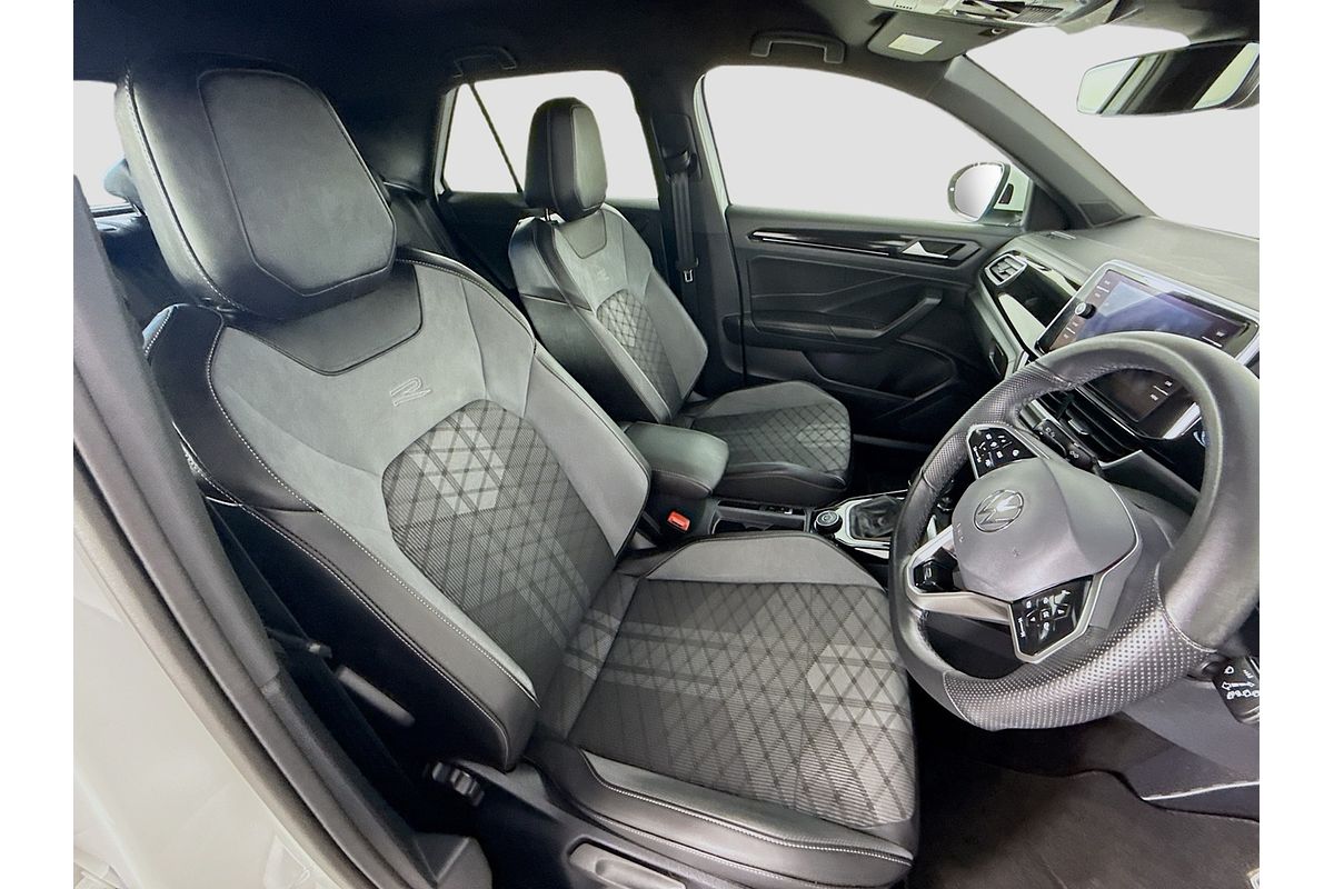 2022 Volkswagen T-Roc 140TSI R-Line D11
