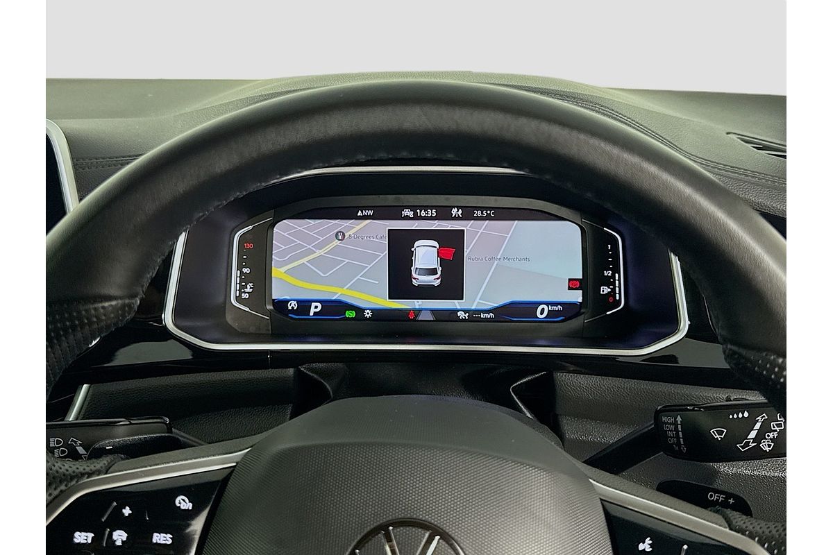 2022 Volkswagen T-Roc 140TSI R-Line D11
