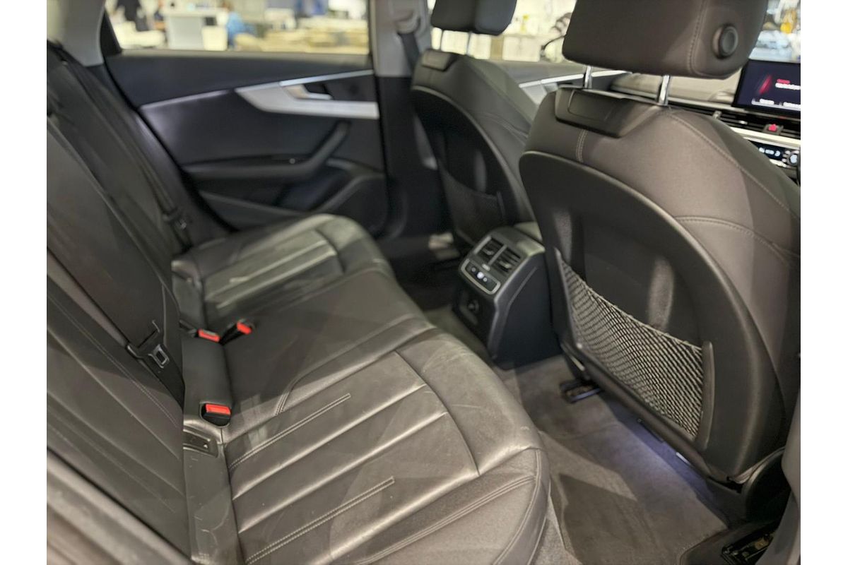 2021 Audi A4 35 TFSI S line B9