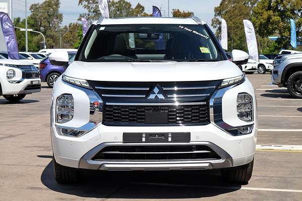 2025 Mitsubishi Outlander Exceed ZM