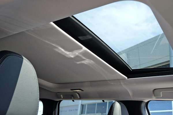 2025 Mitsubishi Outlander Exceed ZM