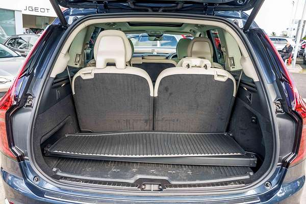 2025 Volvo XC90 Ultra B5 Bright