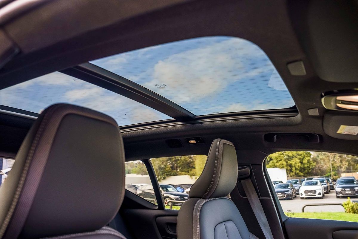 2023 Volvo XC40 Recharge Twin Pure Electric