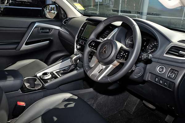 2024 Mitsubishi Pajero Sport GLS QG