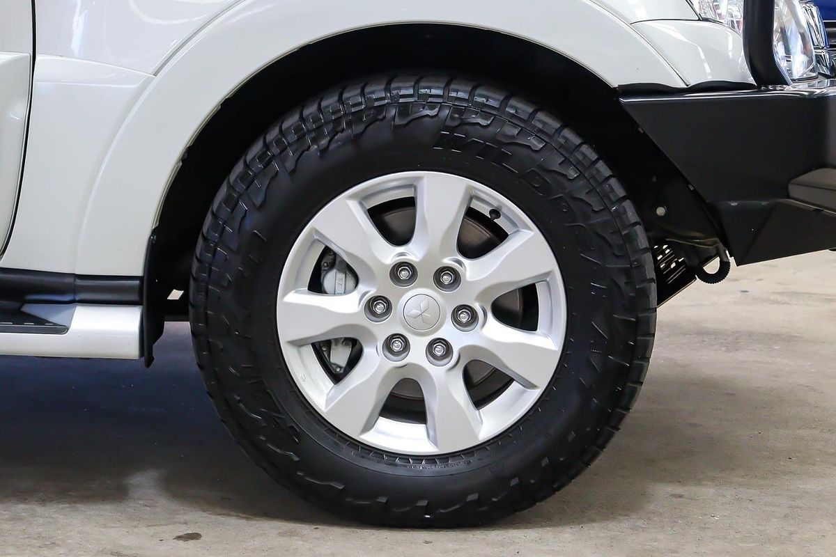 2020 Mitsubishi Pajero GLX NX