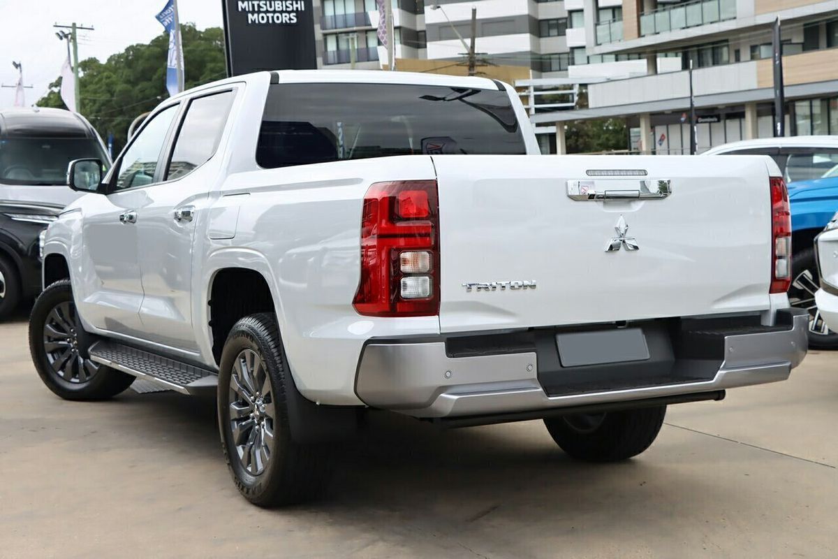2025 Mitsubishi Triton GLS MV 4X4