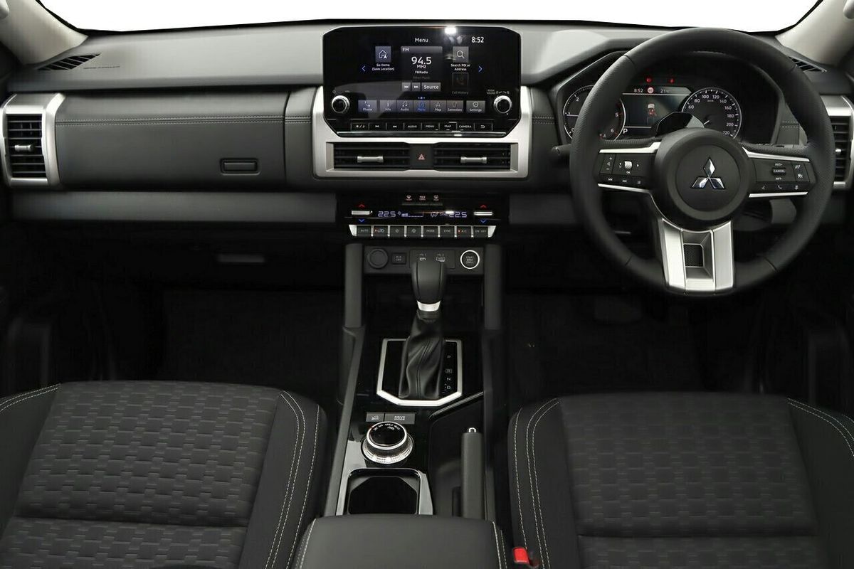 2025 Mitsubishi Triton GLS MV 4X4