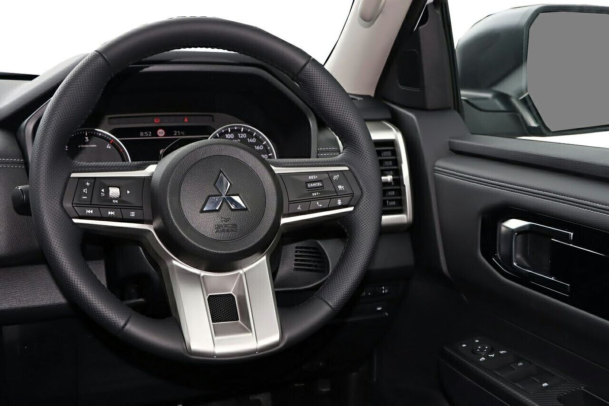 2025 Mitsubishi Triton GLS MV 4X4