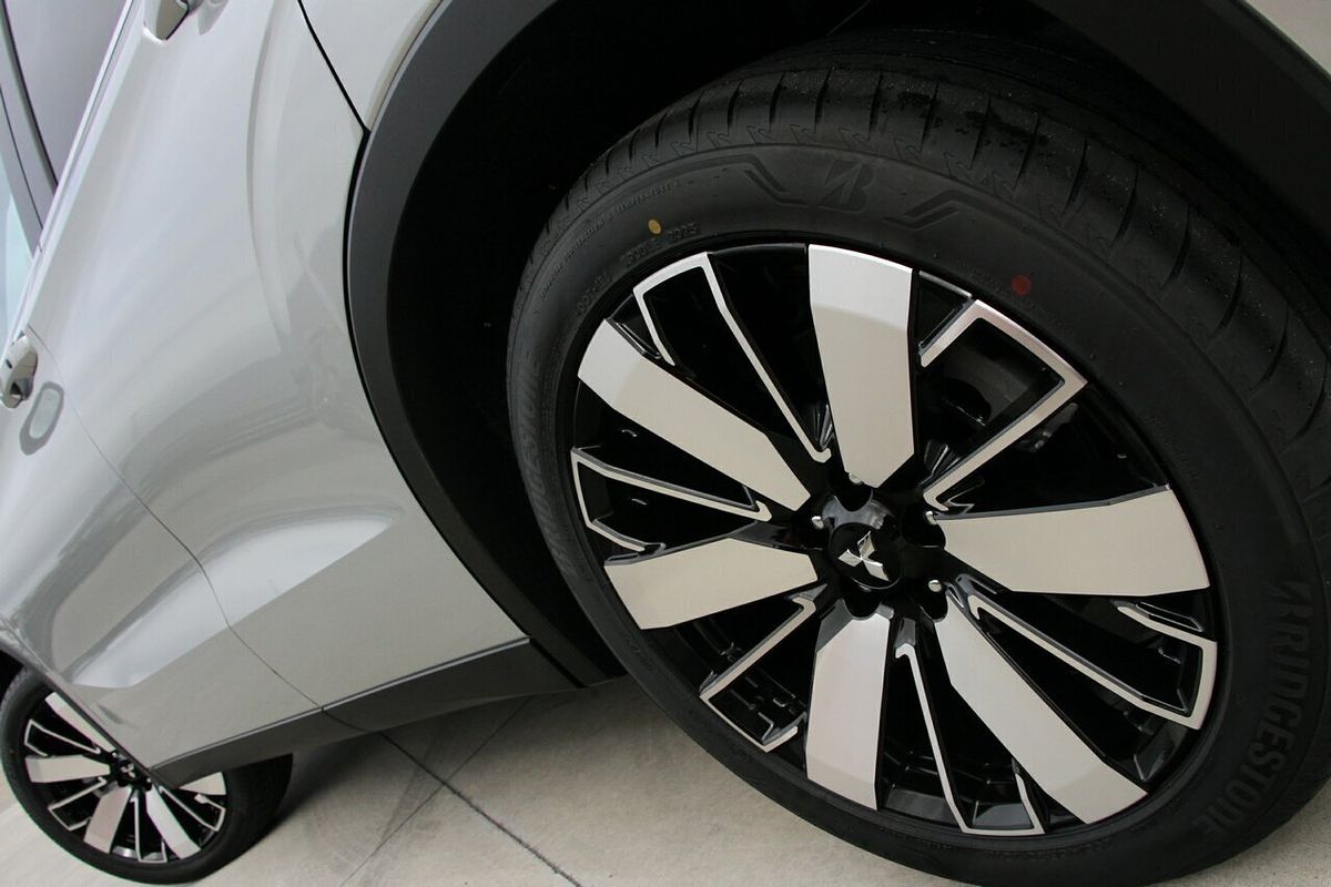 2025 Mitsubishi Outlander Aspire ZM