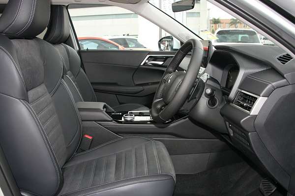 2025 Mitsubishi Outlander Aspire ZM