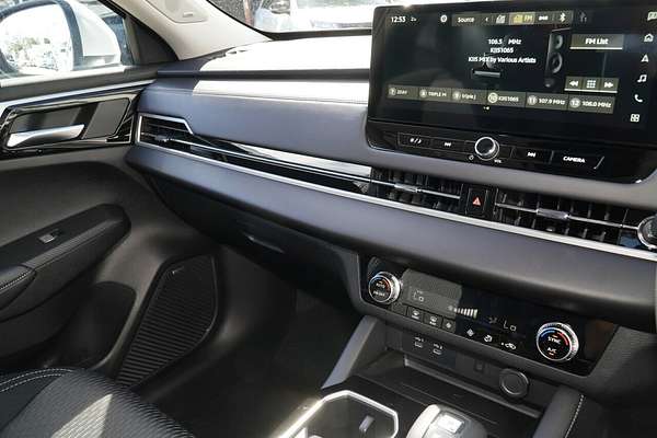 2025 Mitsubishi Outlander LS ZM