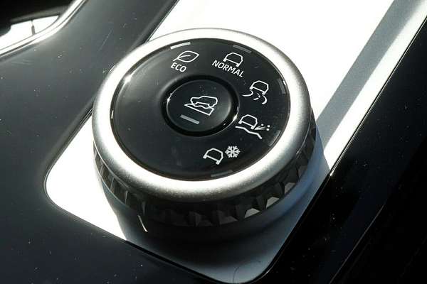 2025 Mitsubishi Outlander LS ZM