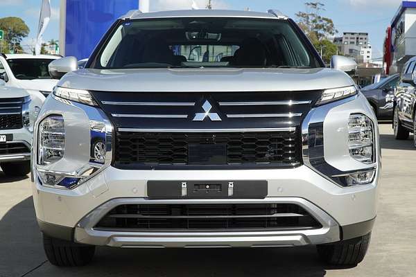 2025 Mitsubishi Outlander LS ZM