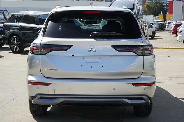 2025 Mitsubishi Outlander LS ZM