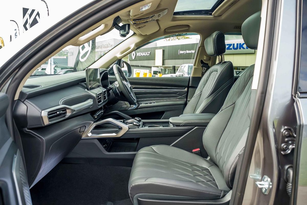 2025 LDV D90 Executive SV9A